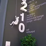 Garden Boutique *