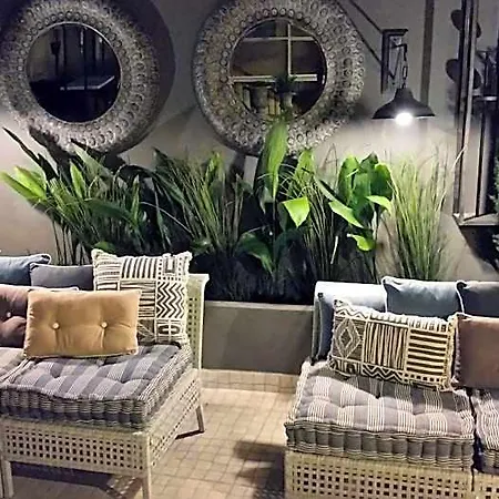 Bed and Breakfast Garden Boutique