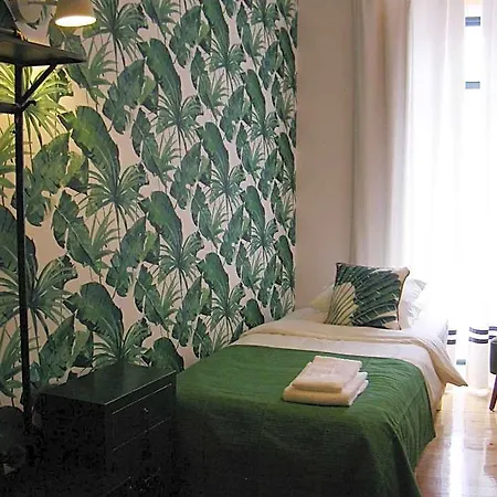 Bed and Breakfast Garden Boutique *