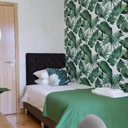 Bed and Breakfast Garden Boutique *